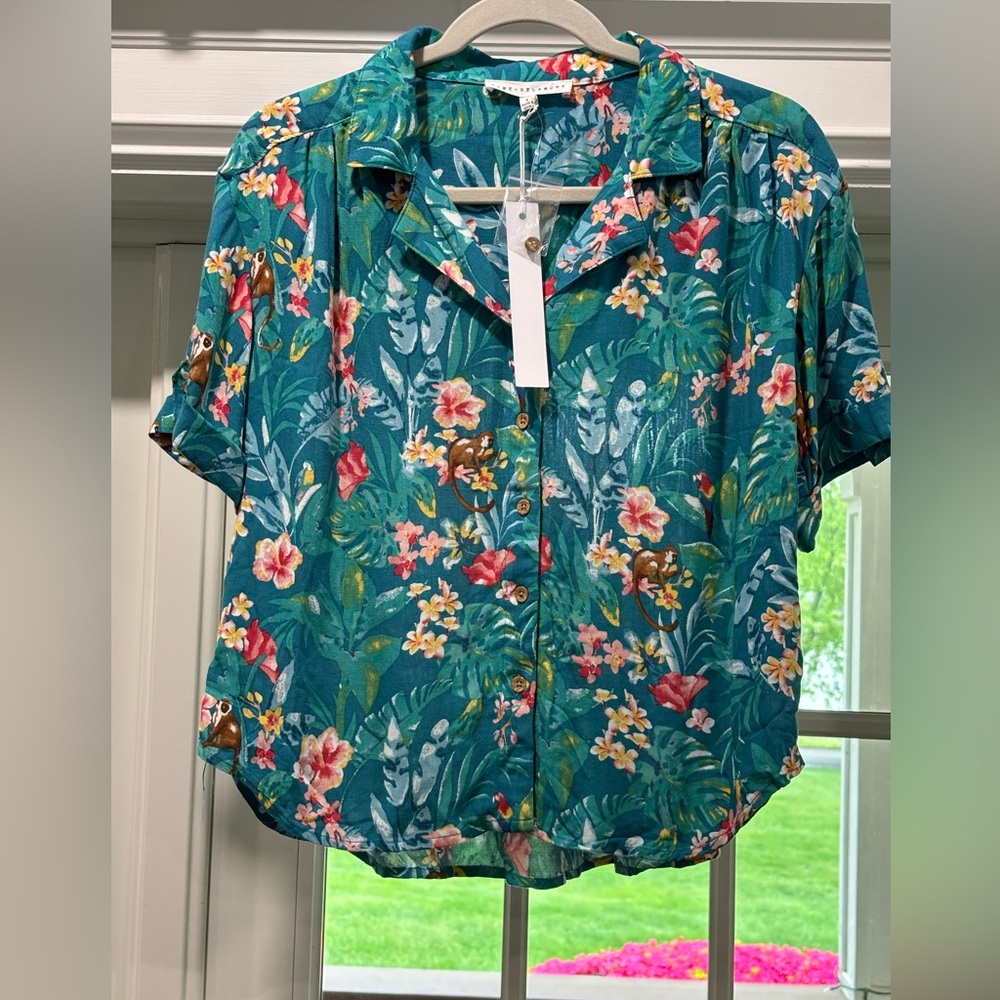 Fun tropical, print short sleeve blouse with button tab sleeves- NWT Size Small